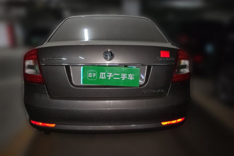 Used Skoda Octavia 2014 1.6L Manual Yijun Edition Rear