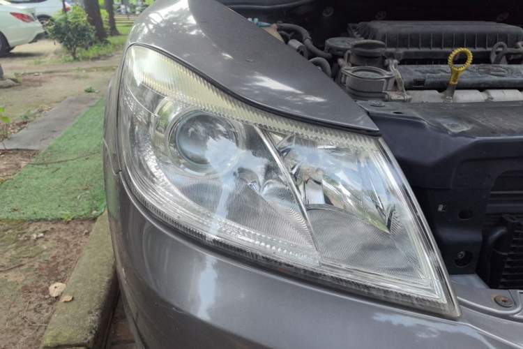 Used Skoda Octavia 2014 1.6L Automatic Yijun Edition Right Front Headlight