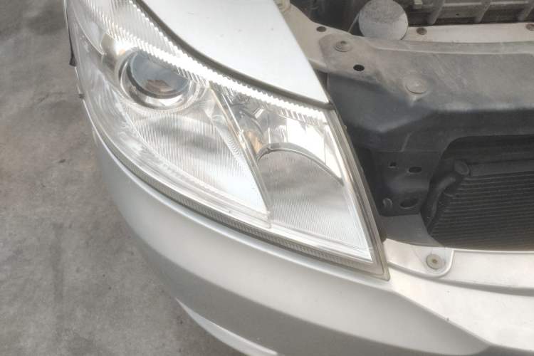 Used Skoda Octavia 2014 1.6L Automatic Yijie Edition Right Front Headlight