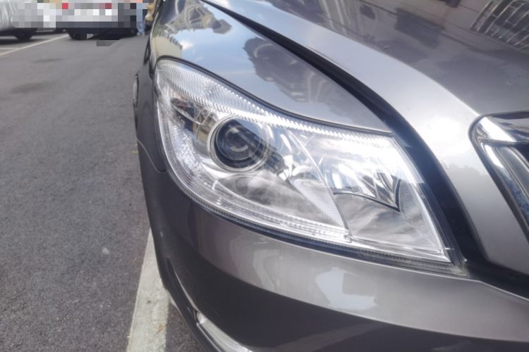 Used Skoda Octavia 2014 1.6L Automatic Yijun Edition Right Front Headlight