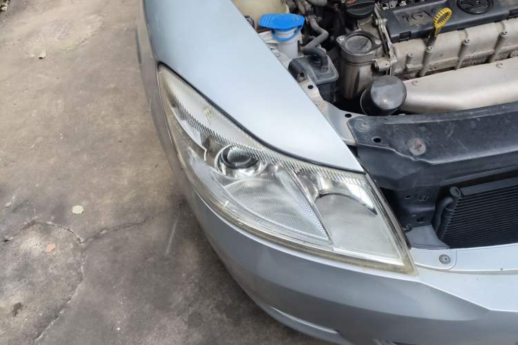 Used Skoda Octavia 2014 1.6L Automatic Yijun Edition Right Front Headlight