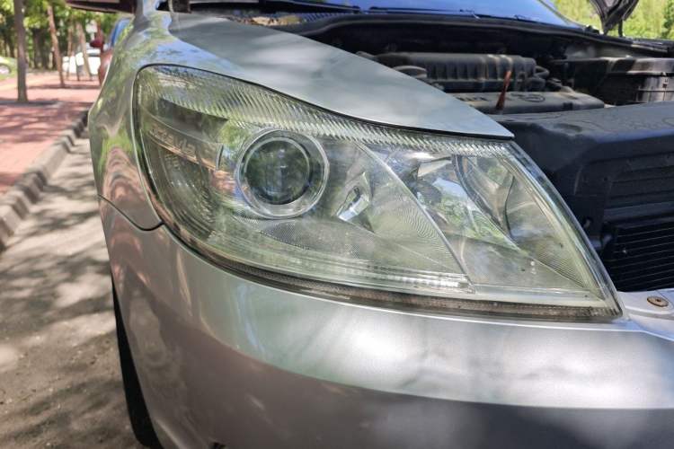 Used Skoda Octavia 2014 1.6L Automatic Yijun Edition Right Front Headlight