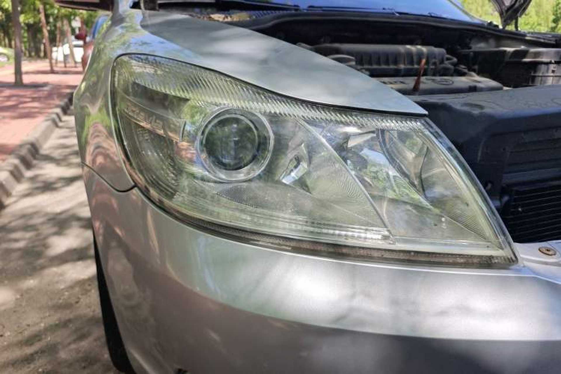 Used Skoda Octavia 2014 1.6L Automatic Yijun Edition Right Front Headlight