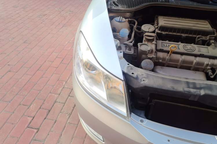 Used Skoda Octavia 2014 1.6L Automatic Yijie Edition Right Front Headlight