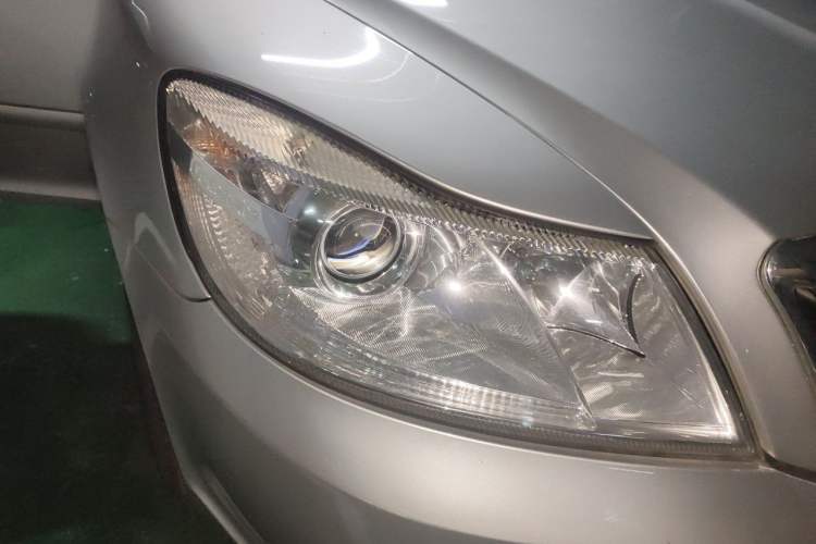 Used Skoda Octavia 2014 1.6L Automatic Yijie Edition Right Front Headlight