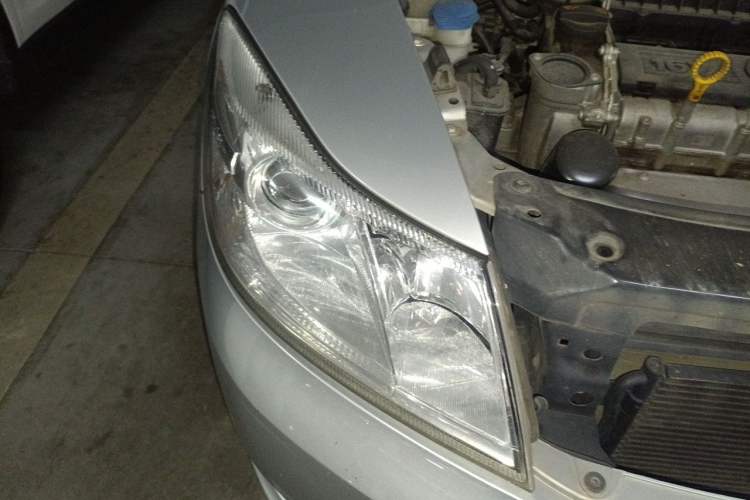 Used Skoda Octavia 2014 1.6L Manual Yijun Edition Right Front Headlight