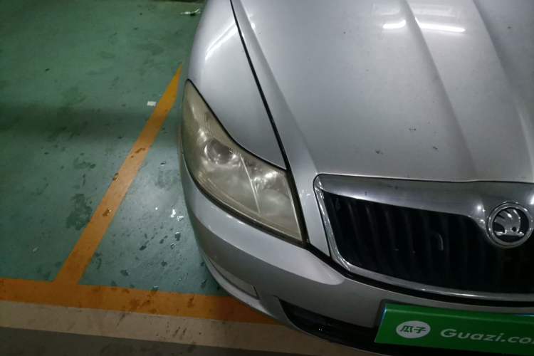 Used Skoda Octavia 2014 1.6L Automatic Yijie Edition Right Front Headlight