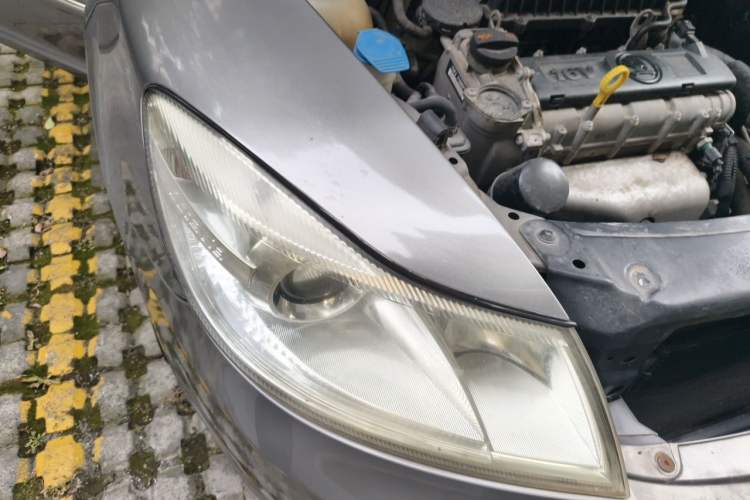Used Skoda Octavia 2014 1.6L Automatic Yijie Edition Right Front Headlight