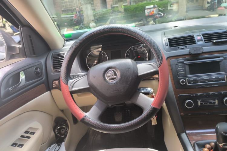 Used Skoda Octavia 2014 1.6L Manual Yijun Edition Steering Wheel