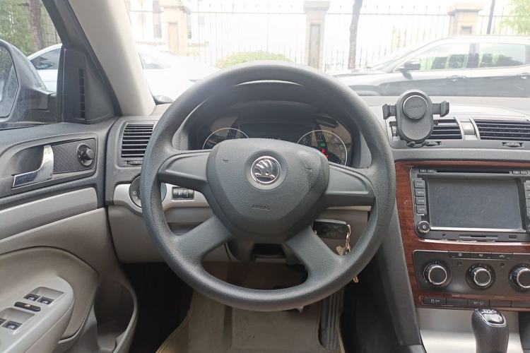 Used Skoda Octavia 2014 1.4TSI DSG Eado Edition Steering Wheel