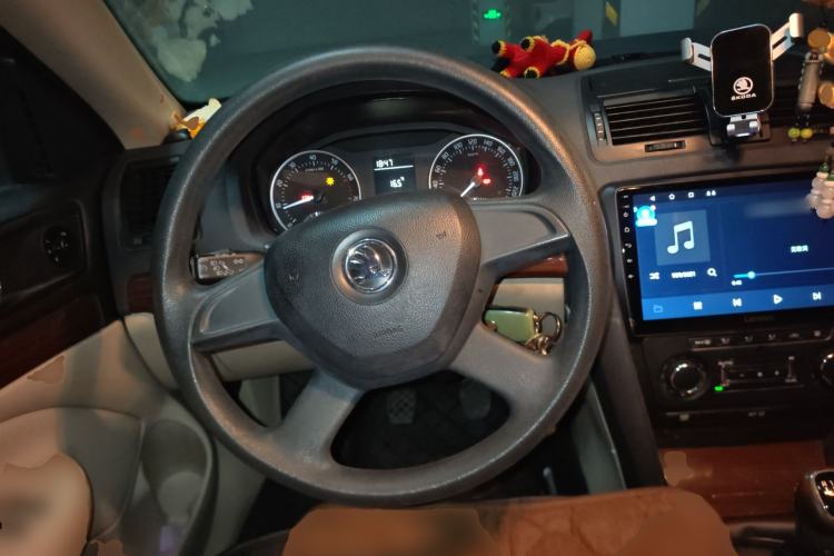 Used Skoda Octavia 2014 1.6L Manual Yijun Edition Steering Wheel