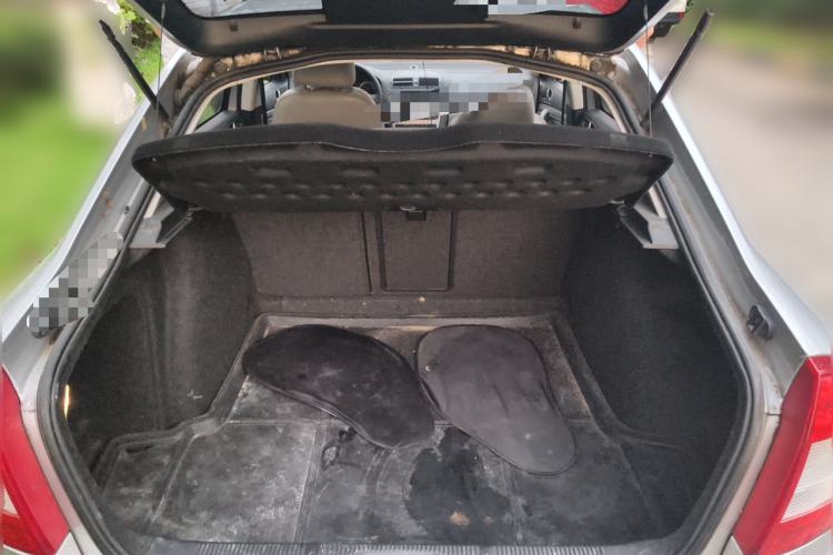 Used Skoda Octavia 2014 1.6L Automatic Yijun Edition Trunk