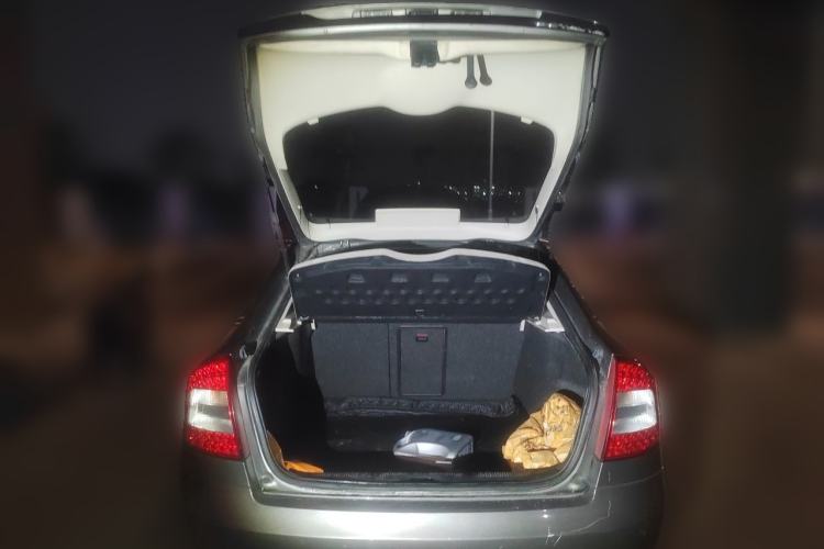 Used Skoda Octavia 2014 1.6L Automatic Yijun Edition Trunk