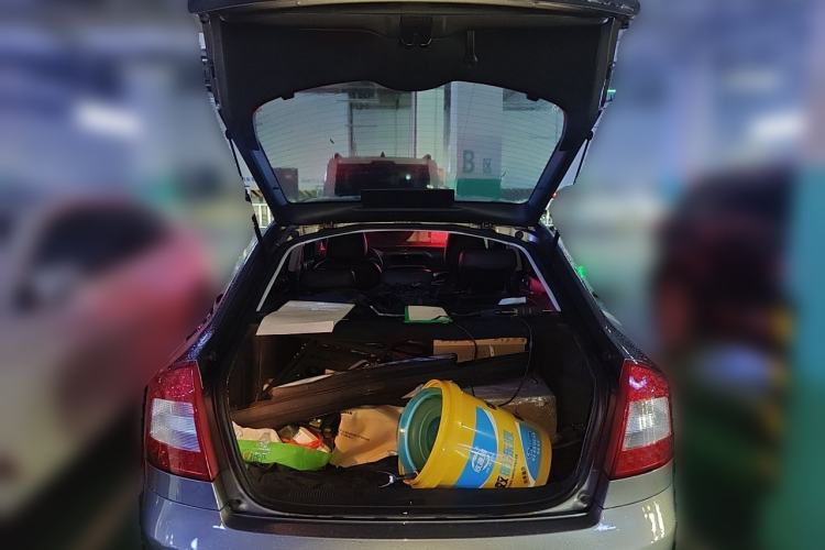 Used Skoda Octavia 2014 1.6L Automatic Yijie Edition Trunk