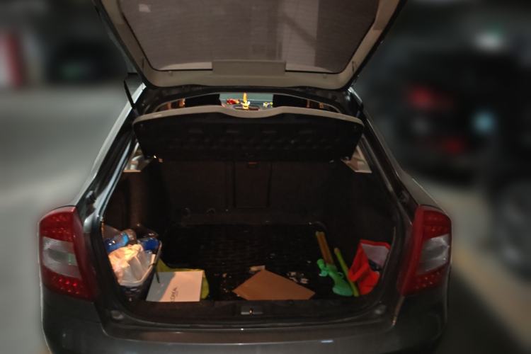 Used Skoda Octavia 2014 1.6L Manual Yijun Edition Trunk