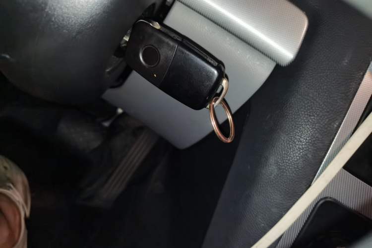 Used Skoda Octavia 2014 1.6L Automatic Yijun Edition Vehicle Key
