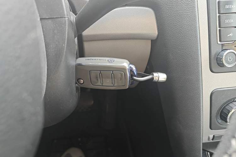 Used Skoda Octavia 2014 1.6L Automatic Eado Edition Vehicle Key