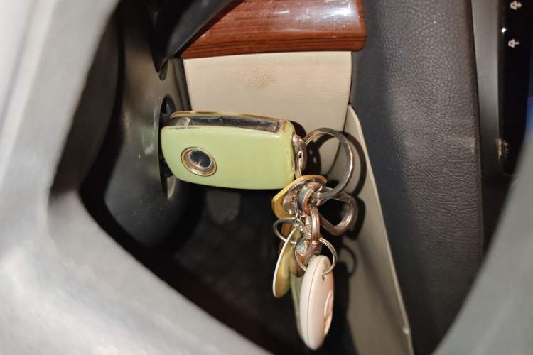 Used Skoda Octavia 2014 1.6L Manual Yijun Edition Vehicle Key