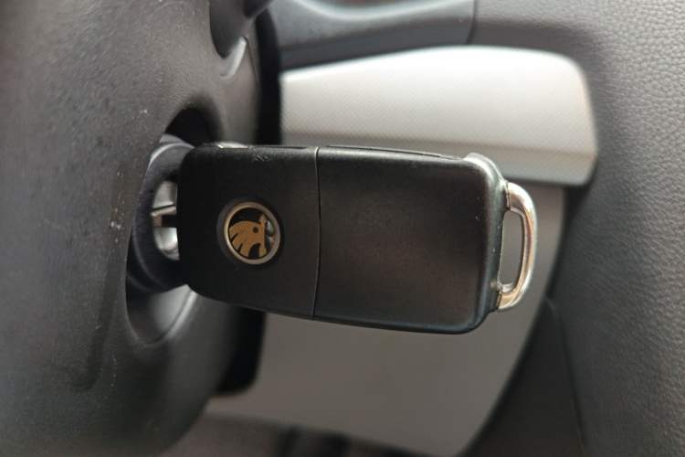 Used Skoda Octavia 2014 1.6L Automatic Yijun Edition Vehicle Key