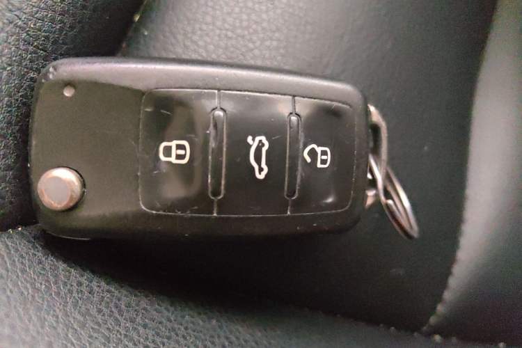 Used Skoda Octavia 2014 1.6L Automatic Yijie Edition Vehicle Key