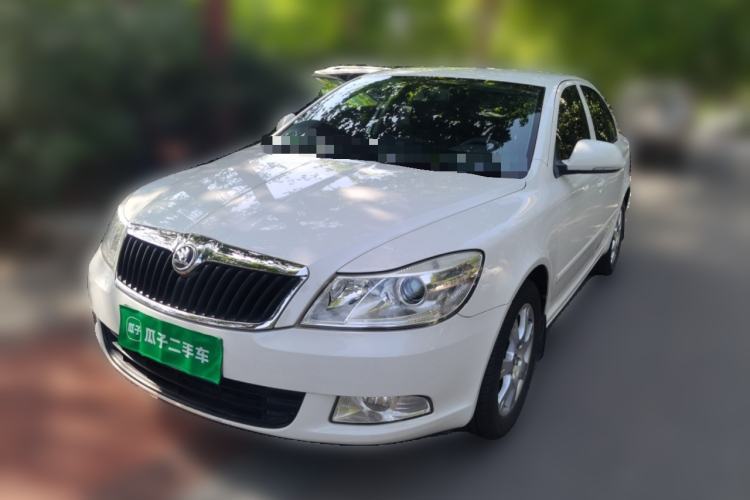 Used Skoda Octavia 2014 1.6L Manual Yijie Edition Guazi used car, China used car export, Used car for sale, Used cars, Cheapest cars for sale