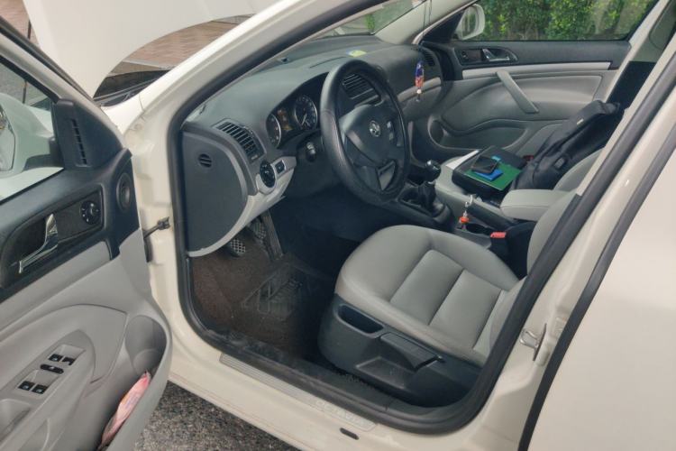 Used Skoda Octavia 2014 1.6L Manual Yijun Edition Driver Seat
