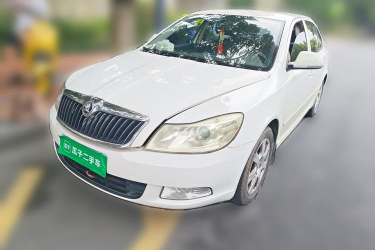 Used Skoda Octavia 2014 1.6L Automatic Yijie Edition Guazi used car, China used car export, Used car for sale, Used cars, Cheapest cars for sale