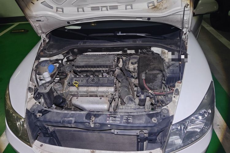 Used Skoda Octavia 2014 1.6L Automatic Yijie Edition Engine Bay