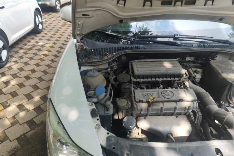 Used Skoda Octavia 2014 1.6L Manual Yijun Edition Engine Bay Right