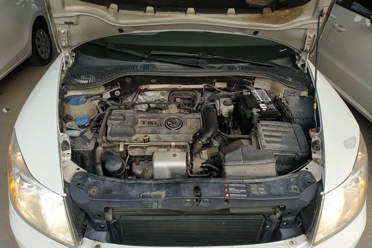 Used Skoda Octavia 2014 1.4TSI DSG Yijun Edition Engine Bay