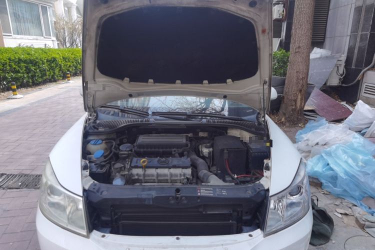 Used Skoda Octavia 2014 1.6L Automatic Yijun Edition Engine Bay