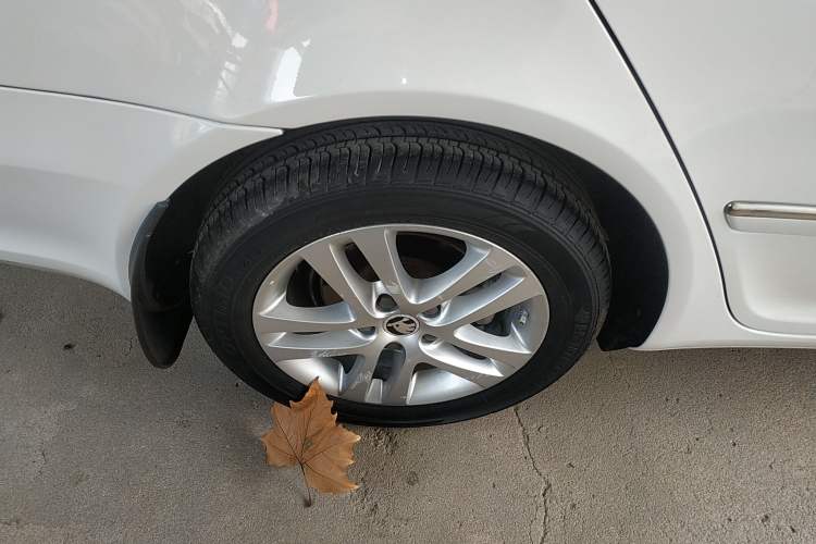 Used Skoda Octavia 2014 1.4TSI DSG Yijun Edition Exterior 8