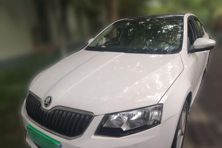 Used Skoda Octavia 2014 1.4TSI DSG Eado Edition Front