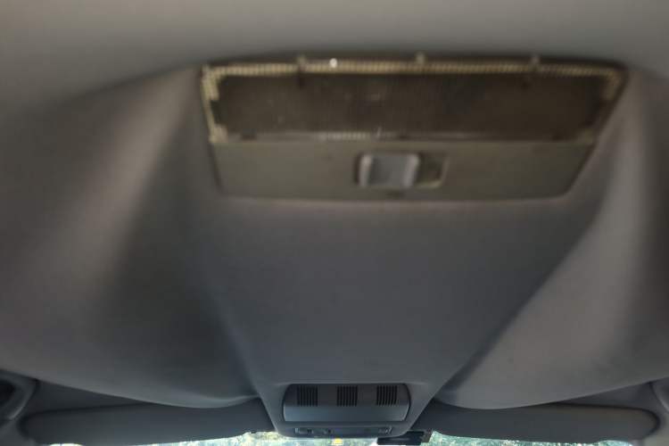 Used Skoda Octavia 2014 1.6L Manual Yijie Edition Headliner