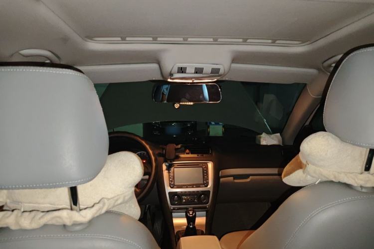 Used Skoda Octavia 2014 1.6L Manual Yijun Edition Headliner