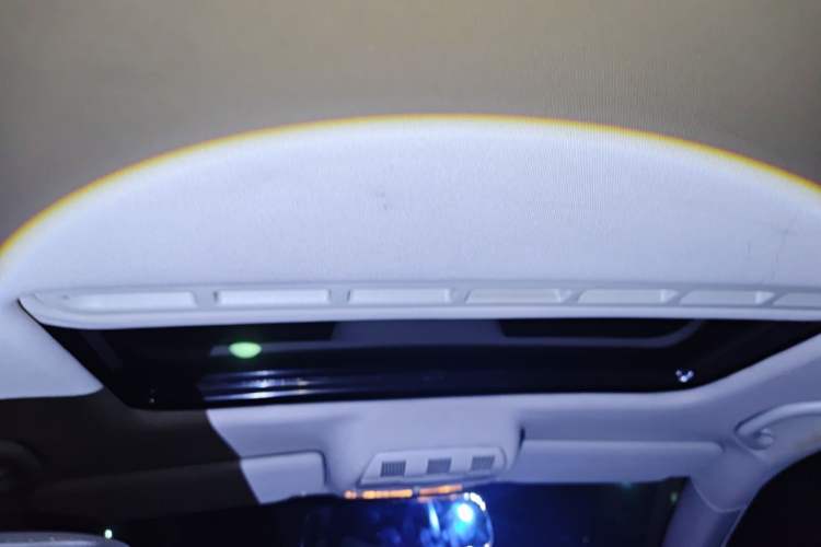 Used Skoda Octavia 2014 1.6L Manual Yijun Edition Headliner