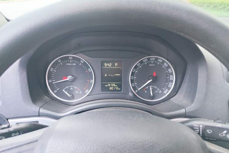 Used Skoda Octavia 2014 1.6L Automatic Yijie Edition Instrument Cluster
