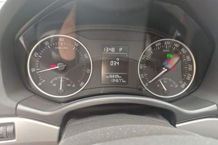Used Skoda Octavia 2014 1.6L Automatic Yijun Edition Instrument Cluster
