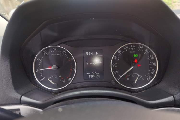 Used Skoda Octavia 2014 1.6L Automatic Yijun Edition Instrument Cluster