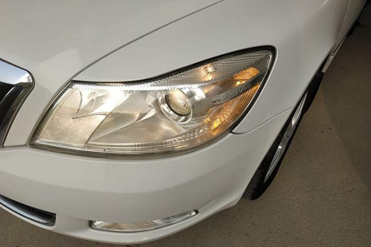 Used Skoda Octavia 2014 1.4TSI DSG Yijun Edition Left Front Headlight