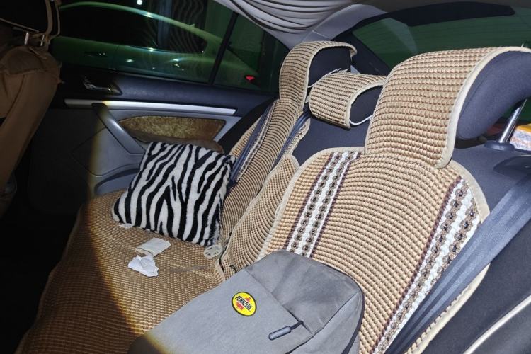 Used Skoda Octavia 2014 1.6L Automatic Yijie Edition Left Rear Seat