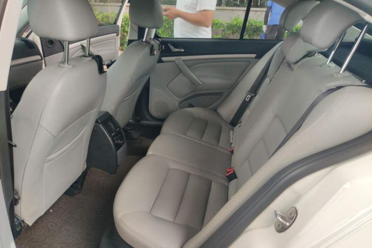 Used Skoda Octavia 2014 1.6L Manual Yijun Edition Left Rear Seat