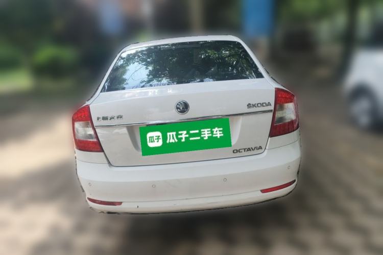 Used Skoda Octavia 2014 1.6L Manual Yijun Edition Rear