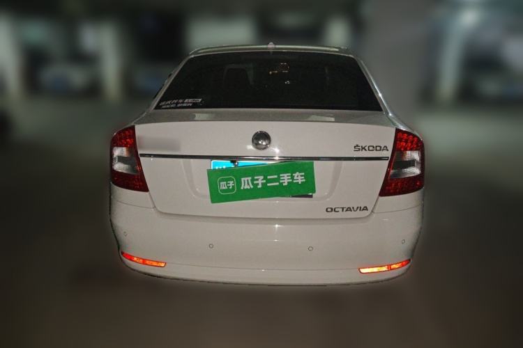 Used Skoda Octavia 2014 1.6L Manual Yijun Edition Rear