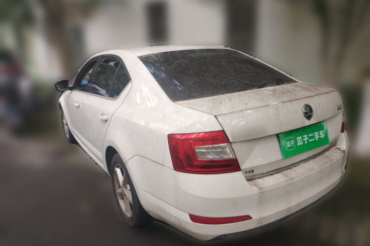 Used Skoda Octavia 2014 1.4TSI DSG Eado Edition Rear Left 45 Deg