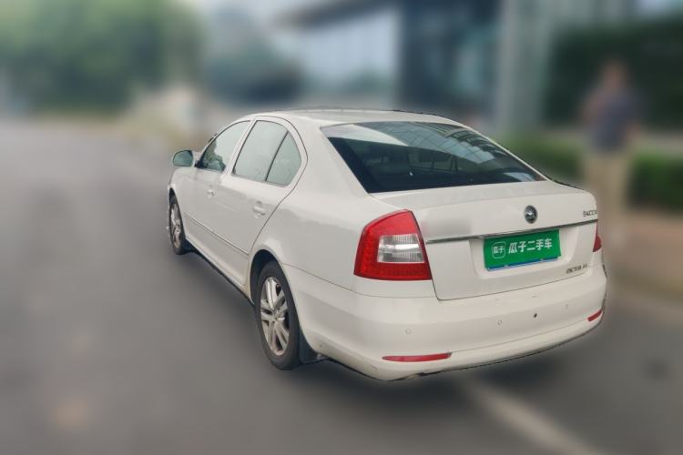 Used Skoda Octavia 2014 1.6L Manual Yijun Edition Rear Left 45 Deg