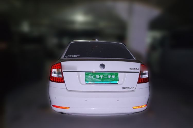 Used Skoda Octavia 2014 1.6L Manual Yijun Edition Rear