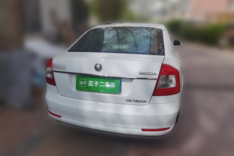 Used Skoda Octavia 2014 1.6L Automatic Yijun Edition Rear