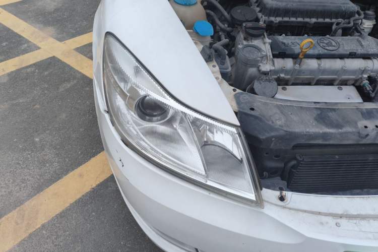 Used Skoda Octavia 2014 1.6L Automatic Yijie Edition Right Front Headlight