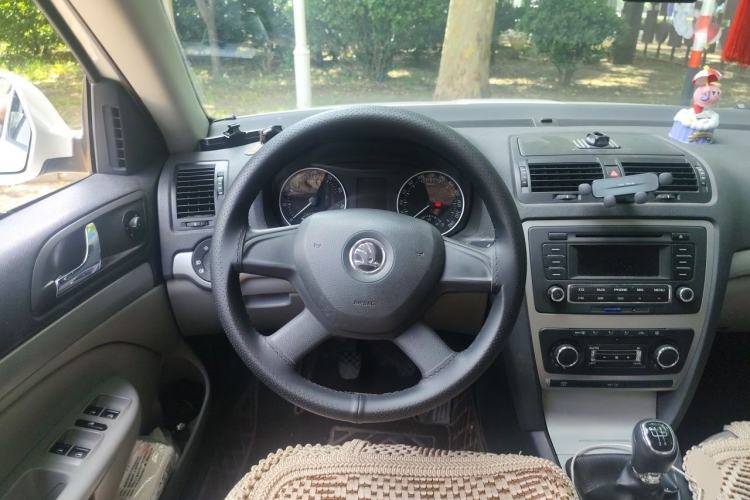 Used Skoda Octavia 2014 1.6L Manual Yijun Edition Steering Wheel